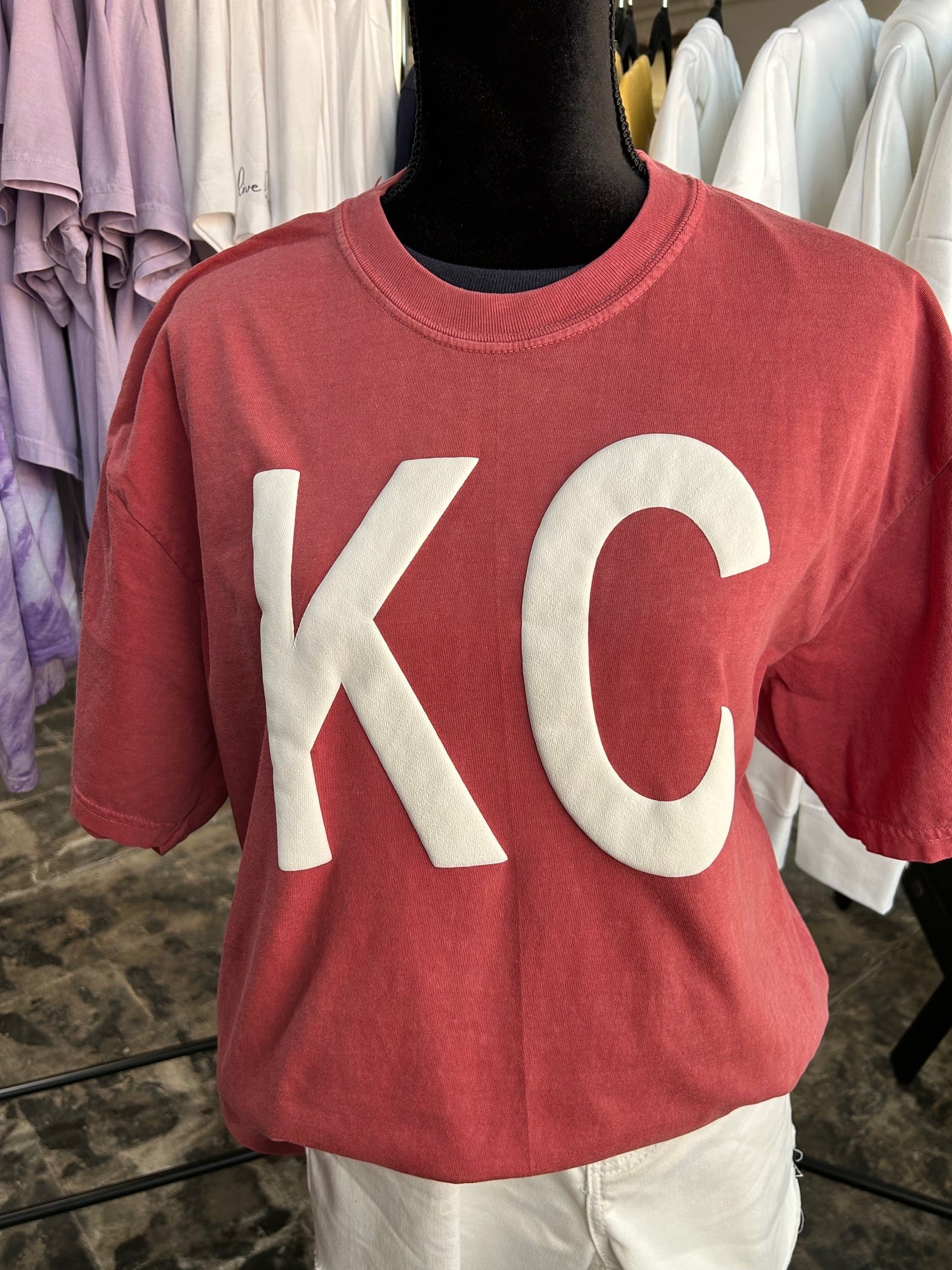 CHARLIE HUSTLE | KC HEART T-SHIRT - RED/GOLD